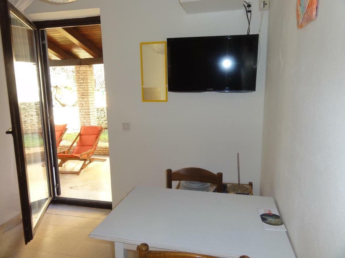 Nice And Cozy Apartment Ferry In Μεντουλίν Εξωτερικό φωτογραφία