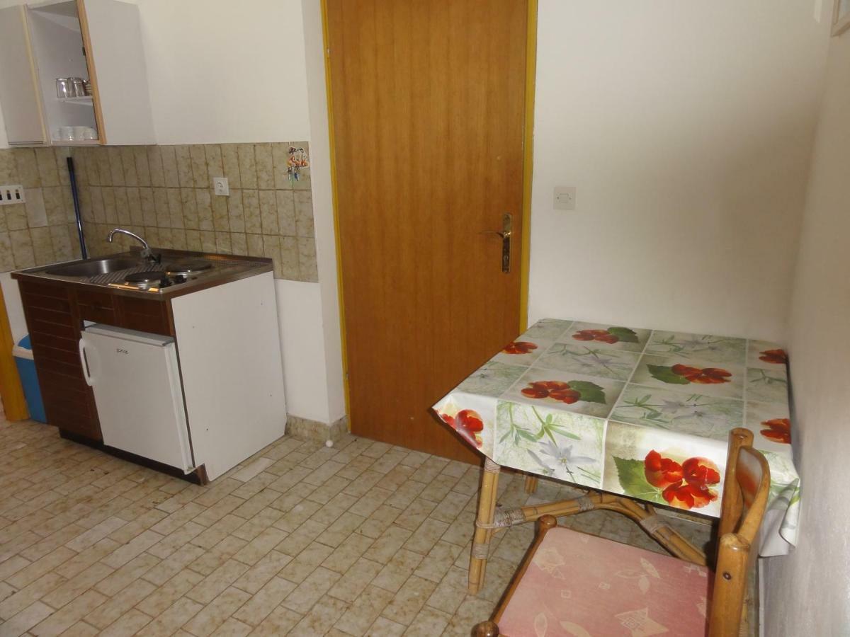 Nice And Cozy Apartment Ferry In Μεντουλίν Εξωτερικό φωτογραφία