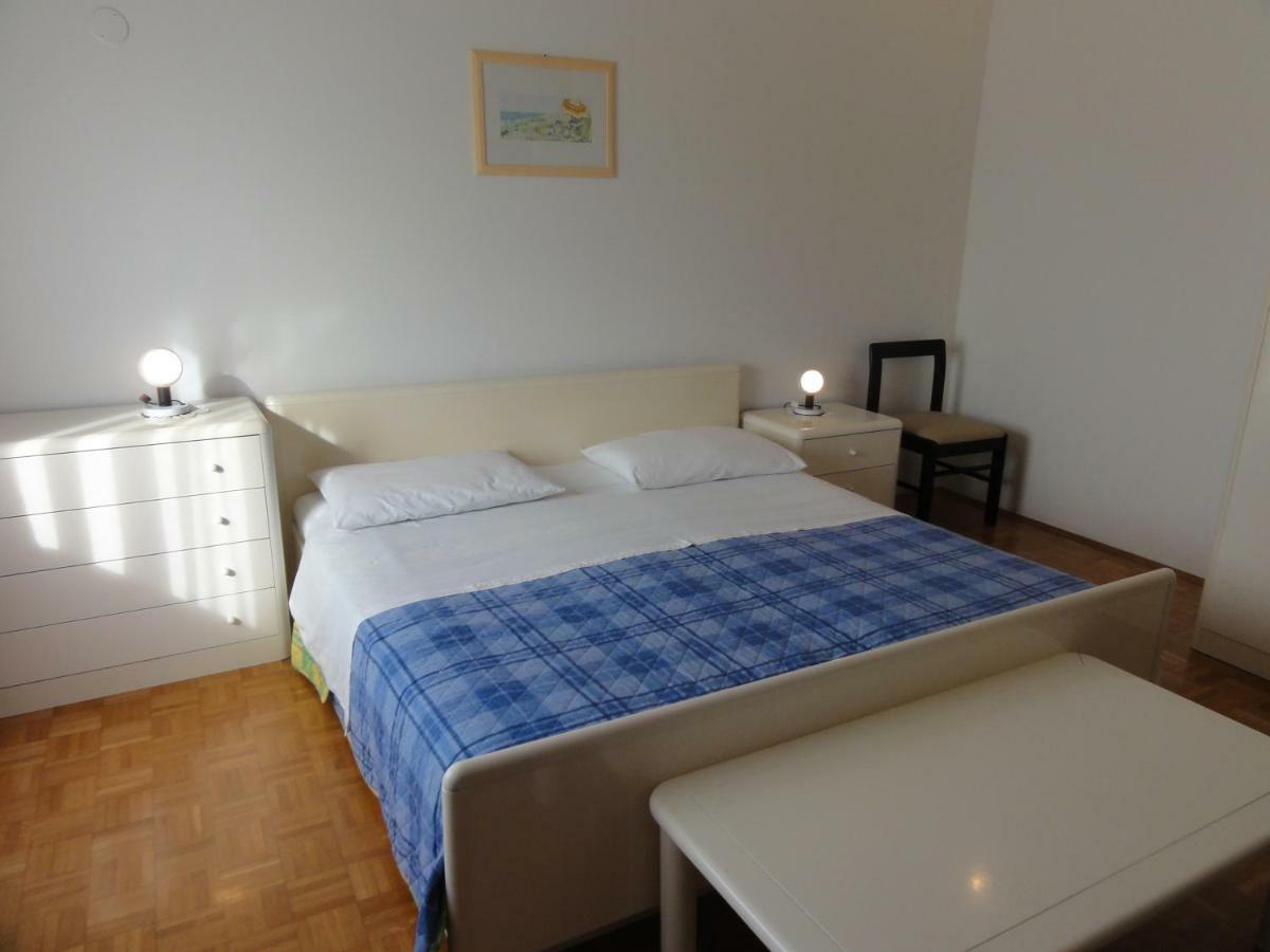 Nice And Cozy Apartment Ferry In Μεντουλίν Εξωτερικό φωτογραφία