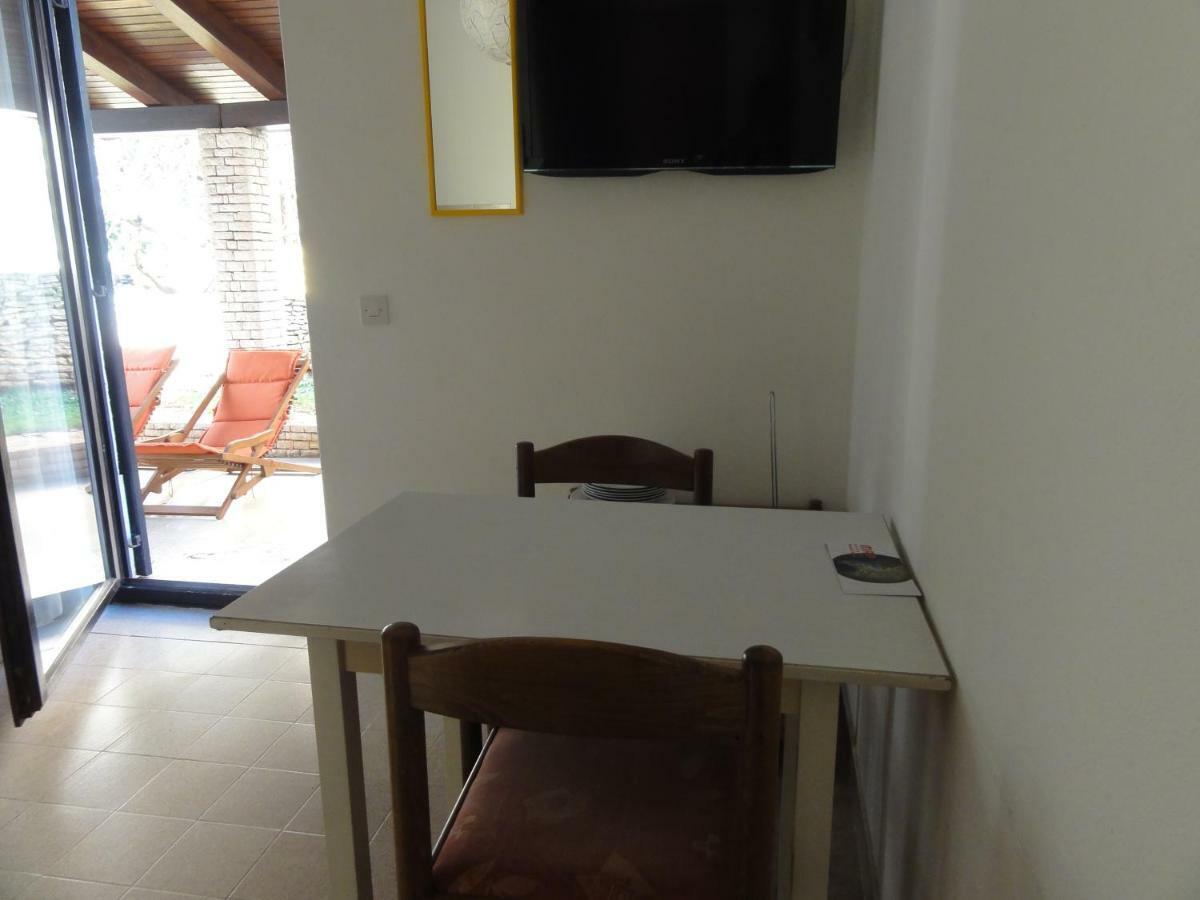 Nice And Cozy Apartment Ferry In Μεντουλίν Εξωτερικό φωτογραφία