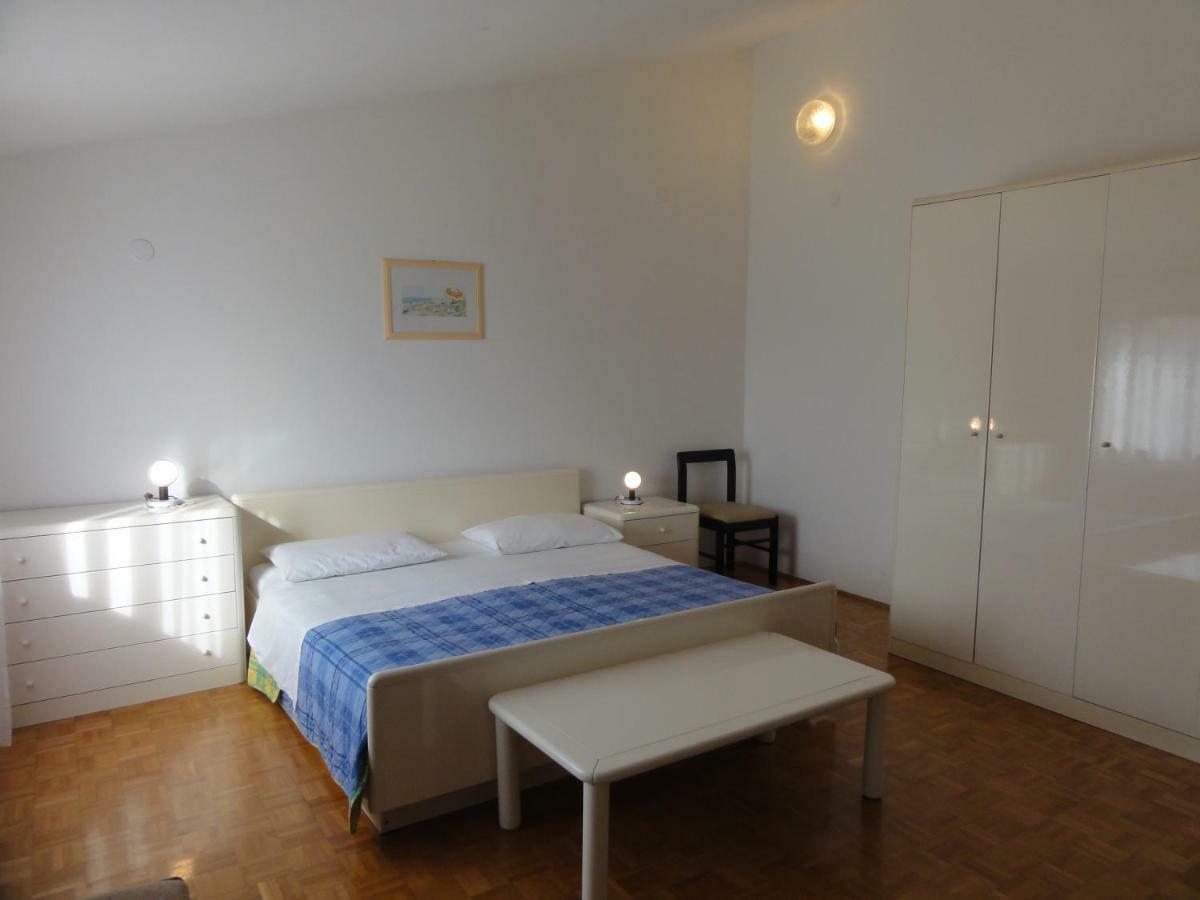 Nice And Cozy Apartment Ferry In Μεντουλίν Εξωτερικό φωτογραφία