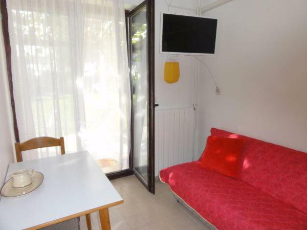 Nice And Cozy Apartment Ferry In Μεντουλίν Εξωτερικό φωτογραφία